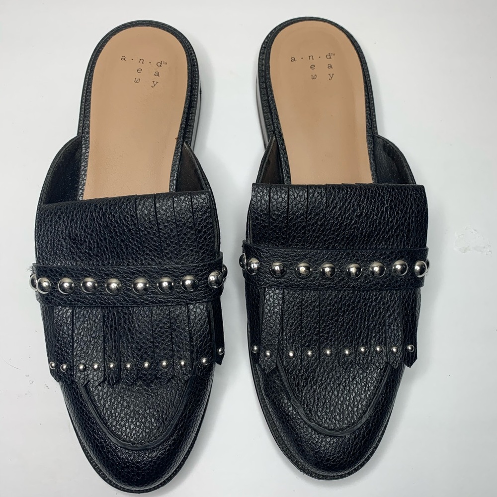 A New Day Slip on Shoe l Size 6
